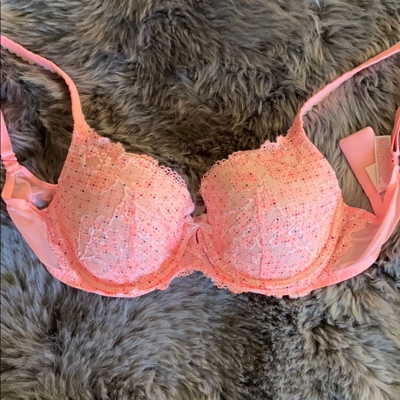 Victoria's Secret Other - Victoria’s Secret Body by Victoria Lined Demi Bra